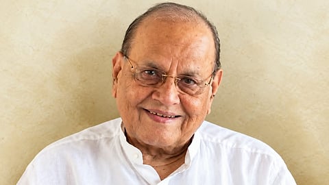 Pune : "ज्येष्ठ नेतृत्व काळाच्या पडद्याआड"; माजी महसूल राज्यमंत्री मदन बाफना यांचे निधन, राजकीय नेत्यांकडून श्रद्धांजली अर्पण