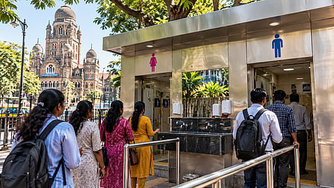 Mumbai : सार्वजनिक प्रसाधनगृहांचे सेवा दर आता महागणार; महिलांसाठी ५, तर पुरुषांसाठी १ रुपया