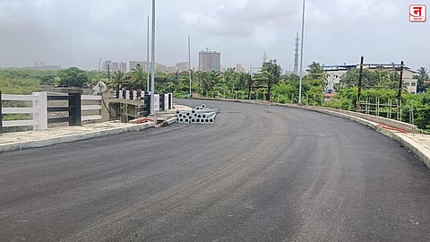 Navi Mumbai : उद्घाटनापूर्वीच उरण बायपासवर वाहतूक सुरू; नगरपरिषद हद्दीतील भूसंपादनामुळे उर्वरित काम रखडले