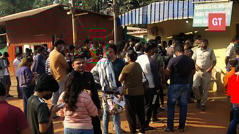 Tourists forced to wait for hours for Covid-19 related clearance 