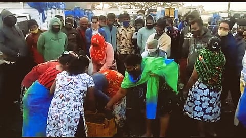 Margao wholesale fish traders enraged by the Sopo contractor