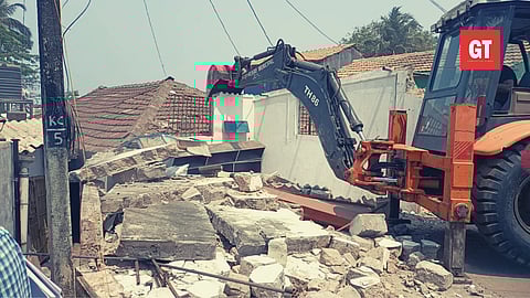 Residents protest as MMC begins demolition work at Kharewaddo