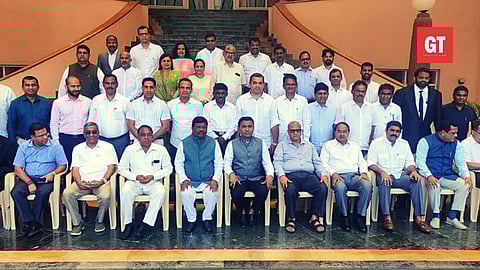 39 Newly-elected MLAs in Goa took oath as members of the legislative assembly on Tuesday.