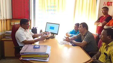 The bar owners placing their grievances.