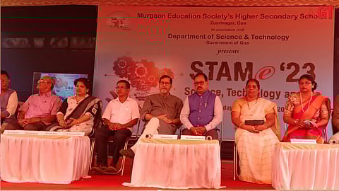 At STAM e23, there were a science and technology book exhibition, robotics, a quiz, etc.