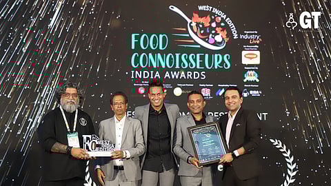 Best Newcomer-Restaurant Award: (L-R) Chef Koushik, Sebastian D'souza, Chef Jason, Chris Castellino, Vikas Panjabi