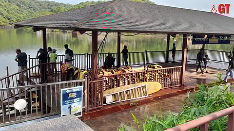 A 45-minute boat ride at Mayem lake costs Rs 400 per head.