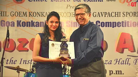 Prissie Fernandes, from Quepem, bagged the first pize in the Senior Category (Female) at the 7th edition of ‘Mhozo Tallo Aikat’ held at Institute Menezes Braganza hall, Panjim