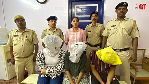 The women would lure unsuspecting men into a physical entanglement and demand money, threatening them with rape accusations.