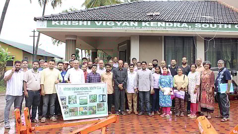 SOLIDARITY FOR THE BEES: The participants of the last held beekeeping course.