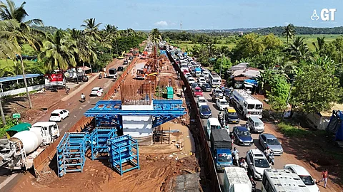 CHOCK-A-BLOCK: The never-ending traffic jam extends all the way from Guirim to Panjim.