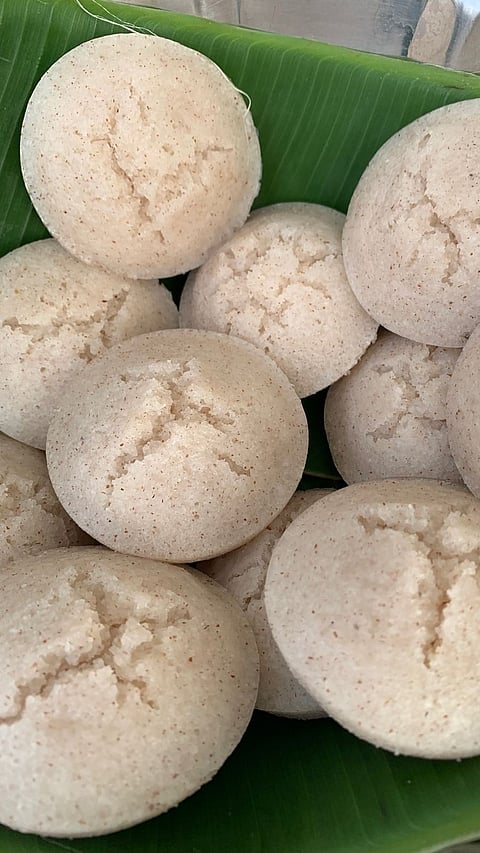 'Sanna' are best eaten with 'Sorpotel'