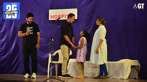 'Nimannea Vellar' is the latest 'tiatr' by Menino de Bandar.