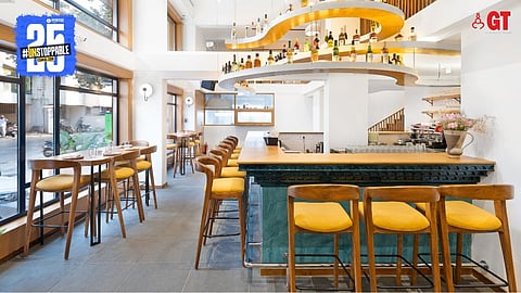 OitO has a striking wrap-around bar.