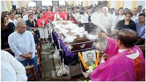 Fashion designer Wendell Rodricks' remains laid to rest