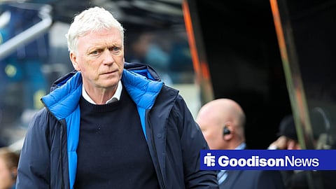 David Moyes in a jacket pictured ahead of an Everton match