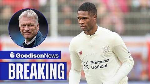 David Moyes, Everton manager, looking at Christian Kofane 35, Bayer Leverkusen *** Berlin, Germany, 21 02 2026 Stadion Alte Försterei 23 Matchday, Season 2025 26, 1 Soccer Bundesliga Union Berlin Bayer Leverkusen