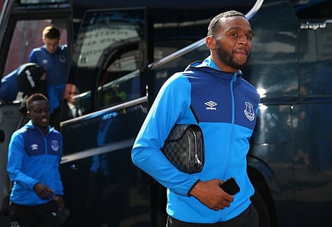 Report: Everton star weighing up offers from abroad