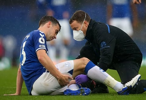 Coleman to return to Everton to have injury assessed