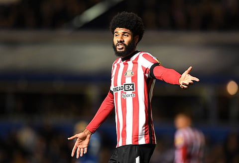 Tony Mowbray plans Sunderland return for Ellis Simms with Sean Dyche feet under the desk at Everton