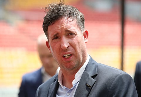 Robbie Fowler rages at Farhad Moshiri 'disaster' as multi-million Everton takeover news emerges