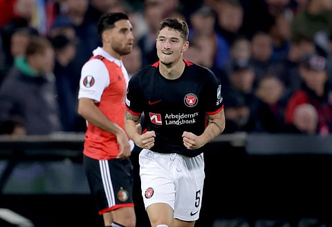 Replacements claim emerges as Everton, West Ham United and Luton Town in Emiliano Martinez race