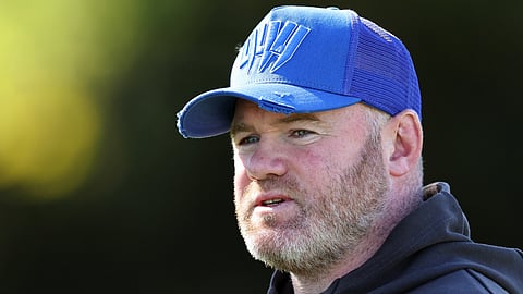 Everton: Wayne Rooney speaks out about controversial incident, Jamie Carragher reacts