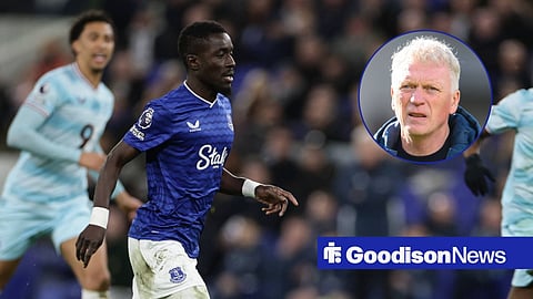 Idrissa Gana Gueye and David Moyes.