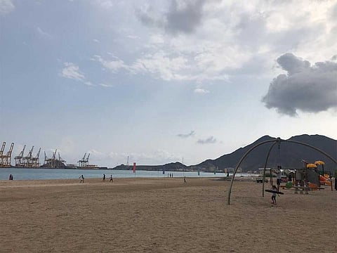 Rainfall is expected today over Fujairah and Khor Fakkan, according to the NCM forecast