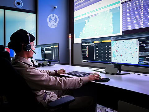 Sharjah Police Operations Centre calmed the distressed driver