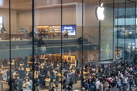 The chipmaker uses silicon parts to replace the traditional quartz oscillators that keep time in devices