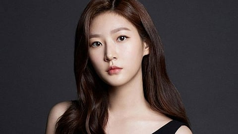 Kim, who started her career in 2009, quickly rose to fame in the entertainment industry.