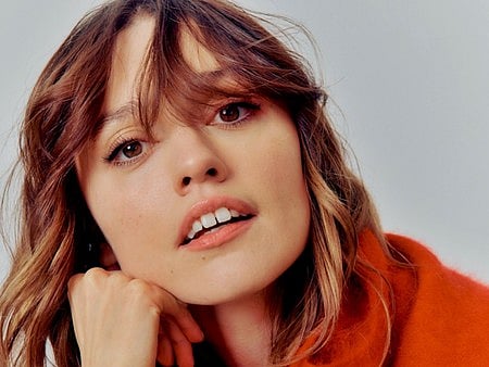 News flash: ‘The White Lotus’ star Aimee Lou Wood doesn’t like people discussing her teeth