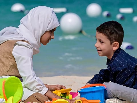 The beach is fully equipped with security features, accessibility tools, and recreational amenities.