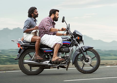 Thudarum movie still