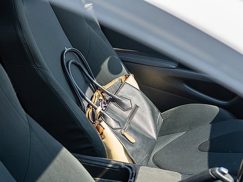 The campaign aims to raise public awareness about preventive measures that protect vehicles from negative behaviors such as vandalism or theft.