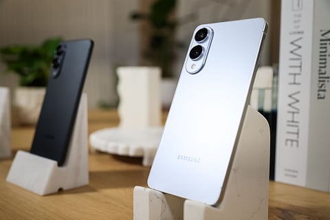 The Samsung Galaxy S25 Edge (on the right) sure re-defines the contours of what smartphone measurements should be.