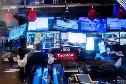Traders on the floor of the NYSE. The US and China hit pause on their trade war, inflation fears are cooling, and global economic signals aren’t looking as bad as before. All that has sent stocks bouncing back—quickly.