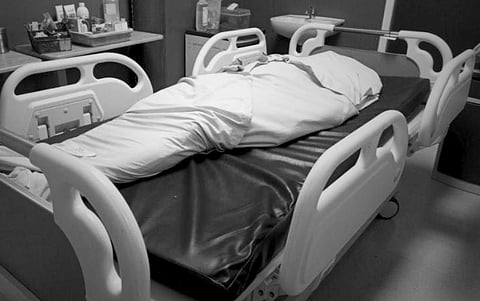 It was reported that as the cops parked their motorcycle outside the Regional Mobile Force Battalion Headquarters, lightning struck them amid heavy downpour.