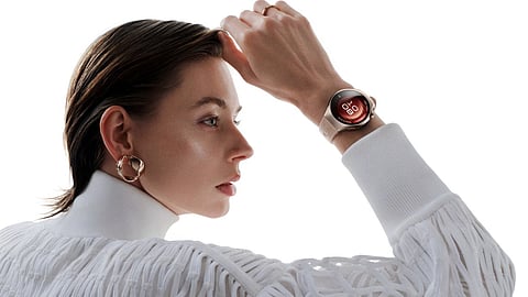 HUAWEI WATCH 5 impresses with new health features and futuristic design