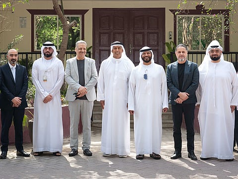 Eng. Marwan bin Ghalita, Director General of Dubai Municipality (3rd from R) during his visit to Tadweer Waste Management facility