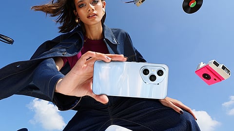 Pre-order AI-powered HONOR 400 Series and get exclusive gifts