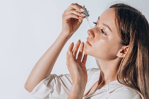 The basic skincare routine follows the process of cleansing, exfoliating, toning, serums, moisturising and sunscreen. It sounds easy enough and you may include several more steps, but you must remember that more products doesn’t ensure better results.