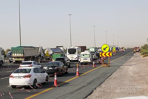 Heavy traffic builds daily toward Sharjah due to lane closures for maintenance. RTA urges drivers to follow alternative routes and safety instructions.