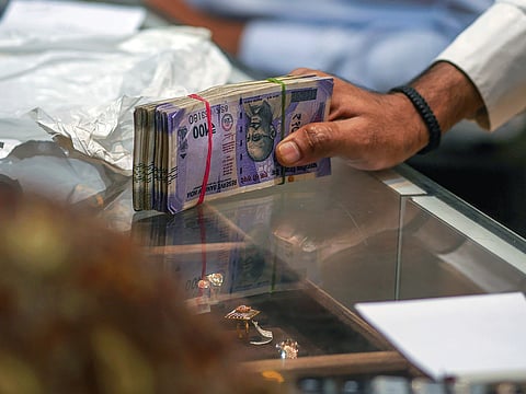 Indian expats in the UAE and Saudi Arabia got a break with the INR dropping against the dollar on Thursday. They are taking full advantage of it.