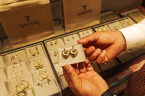 Time to show up at a UAE gold store for a jewellery exchange offer? This summer, the promotions are going all out on old for new offers.