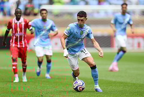 Phil Foden of Manchester City runs with the ball during the FIFA Club World Cup 2025 group G match against Wydad AC at Lincoln Financial Field on June 18, 2025 in Philadelphia, Pennsylvania.