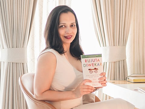 Point of View: "Stop overthinking, start eating without guilt”