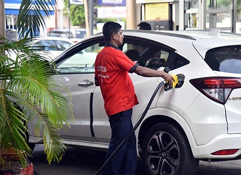 Oil prices plunge, stocks surge on US-Iran ceasefire