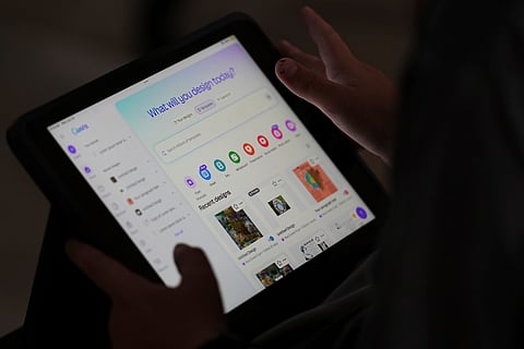 A student is taught how to ask ChatGPT for help during a summer class at Roosevelt Middle School.